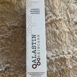 Allastin Skincare Hydratint Pro Mineral Sunscreen SPF 36